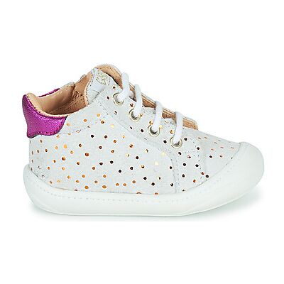Baskets montantes enfant GBB LANINOU Blanc 19 garcons - Publicité Baskets montantes enfant GBB LANINOU Blanc 19 garcons - Publicité