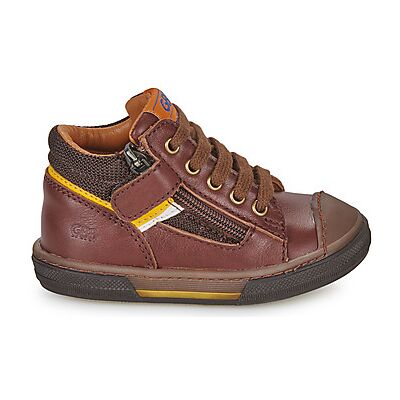 Baskets montantes enfant GBB VAUBERT Marron 20,21,22,23 garcons - Publicité Baskets montantes enfant GBB VAUBERT Marron 20,21,22,23 garcons - Publicité