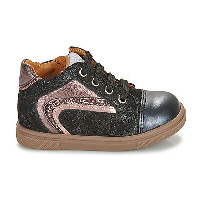 Baskets en Cuir GBB Alma - Chaussures de Sport Élégantes - Publicité Baskets en Cuir GBB Alma - Chaussures de Sport Élégantes - Publicité
