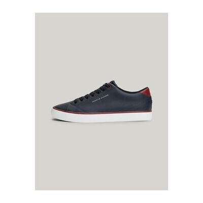Baskets basses Tommy Hilfiger TH HI VULC CORE LOWLEATHER Marine 44 hommes - Publicité Baskets basses Tommy Hilfiger TH HI VULC CORE LOWLEATHER Marine 44 hommes - Publicité