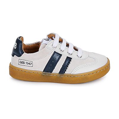Baskets basses enfant GBB BERANGE TWIST Blanc 29,30,31,33 garcons - Publicité Baskets basses enfant GBB BERANGE TWIST Blanc 29,30,31,33 garcons - Publicité
