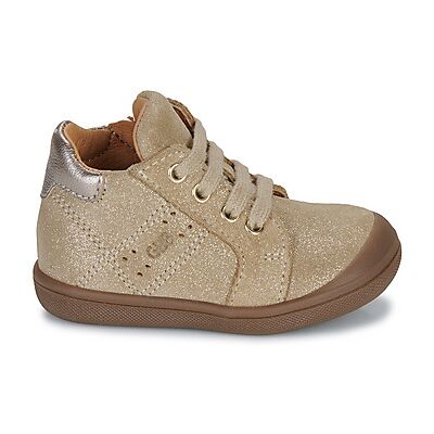 Baskets montantes enfant GBB ESSENTIEL Beige 18,19,20,21,22,23 filles - Publicité Baskets montantes enfant GBB ESSENTIEL Beige 18,19,20,21,22,23 filles - Publicité