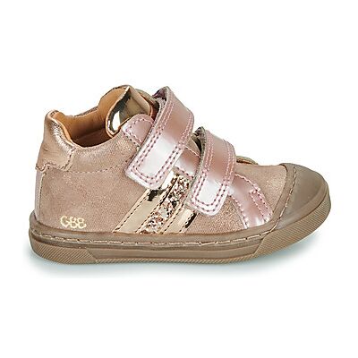 Baskets montantes enfant GBB ATTACHANT TWIST Rose 24,25,26,27 filles - Publicité Baskets montantes enfant GBB ATTACHANT TWIST Rose 24,25,26,27 filles - Publicité