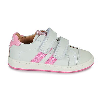 Baskets basses enfant GBB EFFICACE Blanc 30,31,33,34 filles - Publicité Baskets basses enfant GBB EFFICACE Blanc 30,31,33,34 filles - Publicité