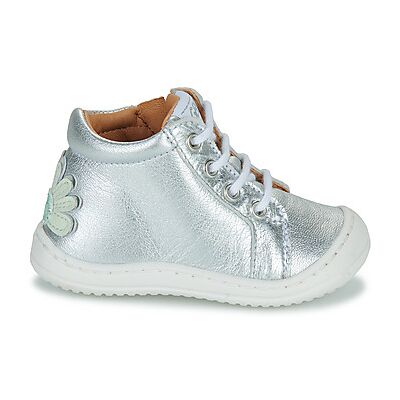 Baskets montantes enfant GBB FLEXOO FLORAL Argenté 19,20 filles - Publicité Baskets montantes enfant GBB FLEXOO FLORAL Argenté 19,20 filles - Publicité