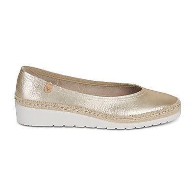 Chaussures escarpins Verbenas Tati Doré 38 femmes - Publicité Chaussures escarpins Verbenas Tati Doré 38 femmes - Publicité