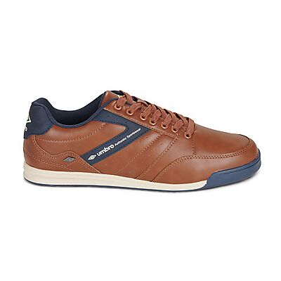 Baskets basses Umbro URIEL Marron 40,41,42,43,44,45,46,47 hommes - Publicité Baskets basses Umbro URIEL Marron 40,41,42,43,44,45,46,47 hommes - Publicité