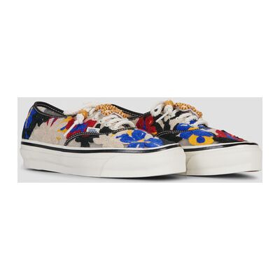 Baskets basses Vans LX Authentic 44 Needlework MULTI Multicolore 38 femmes - Publicité Baskets basses Vans LX Authentic 44 Needlework MULTI Multicolore 38 femmes - Publicité