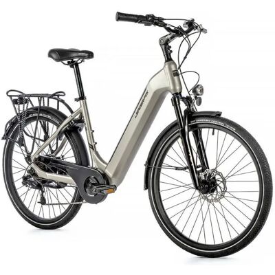 Vélo électrique Leader Fox City Lotus 2023 Argenté L / 178–188 cm Unisex - Publicité Vélo électrique Leader Fox City Lotus 2023 Argenté L / 178–188 cm Unisex - Publicité