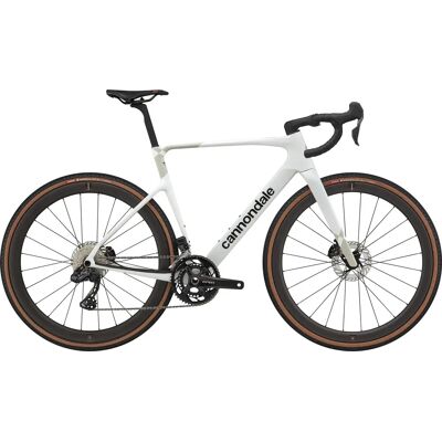 Vélo Cannondale SuperX Carbon 2 Shimano GRX 825, Di2, Shadow RD+ 12v Blanc 58 / 182-193 cm Unisex - Publicité Vélo Cannondale SuperX Carbon 2 Shimano GRX 825, Di2, Shadow RD+ 12v Blanc 58 / 182-193 cm Unisex - Publicité
