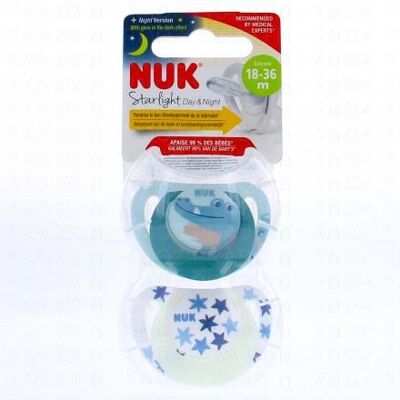 Nuk Starlight Jour/nuit - Sucettes 18-36 Mois X2 Crocodile Bleu - Publicité Nuk Starlight Jour/nuit - Sucettes 18-36 Mois X2 Crocodile Bleu - Publicité