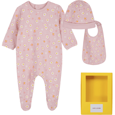 Marc Jacobs - Ensemble Pyjama, Bonnet Et Bavoir - Mauve Chalk - Unisexe - 1 Mois MAUVE CHALK 1 mois unisex - Publicité Marc Jacobs - Ensemble Pyjama, Bonnet Et Bavoir - Mauve Chalk - Unisexe - 1 Mois MAUVE CHALK 1 mois unisex - Publicité
