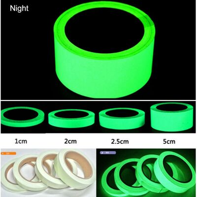 AIRSTRA 2 Volumes Fluorescente Bande Autocollante Lumineux Ruban Adhésif Amovible Étanche Brillant Dans L'Obscurité Pour Les Escaliers La Scène Le Vélo La Chambre Le Garage - 1.5 Cm X 3m - Publicité AIRSTRA 2 Volumes Fluorescente Bande Autocollante Lumineux Ruban Adhésif Amovible Étanche Brillant Dans L'Obscurité Pour Les Escaliers La Scène Le Vélo La Chambre Le Garage - 1.5 Cm X 3m - Publicité