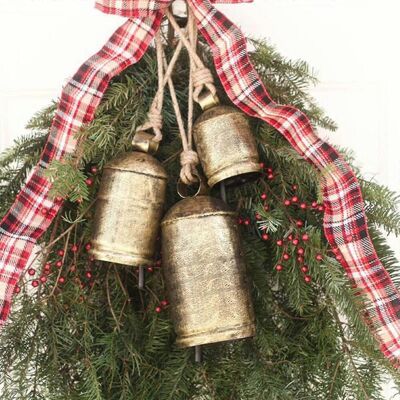 LAVVE Ensemble De 3 Cloches De Noël En Laiton Style Shabby Chic, Décoratives Rustiques À Suspendre, Pour Le Black Friday 2024. Publicité LAVVE Ensemble De 3 Cloches De Noël En Laiton Style Shabby Chic, Décoratives Rustiques À Suspendre, Pour Le Black Friday 2024. Publicité