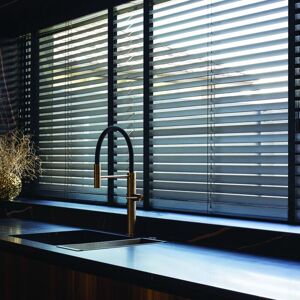 Madecostore - Store Vénitien Bambou 50mm Avec Galon - Noir - L140 X H250cm - Publicité Madecostore - Store Vénitien Bambou 50mm Avec Galon - Noir - L140 X H250cm - Publicité