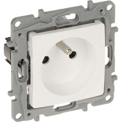 OEM Prise Simple Le-664536 Niloe 230 V 16 A Legrand - Publicité OEM Prise Simple Le-664536 Niloe 230 V 16 A Legrand - Publicité
