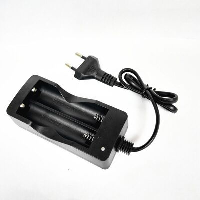 OEM Chargeur De Batterie Au Lithium 18650 Avec Câble Double. Câble Double Fente 18650. 4.2 V Européen - Publicité OEM Chargeur De Batterie Au Lithium 18650 Avec Câble Double. Câble Double Fente 18650. 4.2 V Européen - Publicité