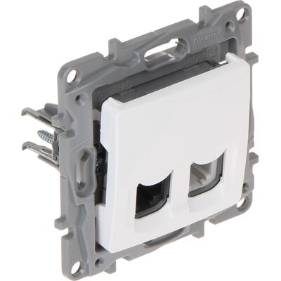 OEM Prise De Terminaison Rj-11 + Rj-45 Le-764570 Niloe Legrand - Publicité OEM Prise De Terminaison Rj-11 + Rj-45 Le-764570 Niloe Legrand - Publicité