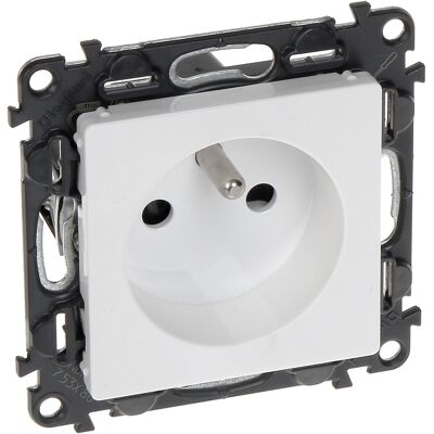 OEM Prise Simple Le-753180 Valena Life 230 V 16 A Legrand - Publicité OEM Prise Simple Le-753180 Valena Life 230 V 16 A Legrand - Publicité