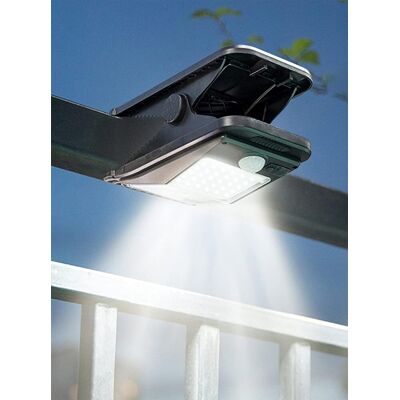 BALTERLEY Lampes De Sécurité Solaires Extérieures Avec Détecteur De Mouvement À Clip, 72 Led Lampes Solaires Super Lumineuses Pour Jardin Extérieur, Ip65 Lampes De Camping Extérieures Étanches, Éclairage À Clip - Publicité BALTERLEY Lampes De Sécurité Solaires Extérieures Avec Détecteur De Mouvement À Clip, 72 Led Lampes Solaires Super Lumineuses Pour Jardin Extérieur, Ip65 Lampes De Camping Extérieures Étanches, Éclairage À Clip - Publicité