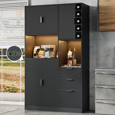 ACKERMAN Meuble De Cuisine, Armoire De Rangement Et Cave À Vin Moderne Haute Avec Étagères Réglables, 3 Tiroirs, Casier À Vin, Éclairage Led À Changement De Couleur Et Prises, 180 × 105 × 40 Cm. Publicité ACKERMAN Meuble De Cuisine, Armoire De Rangement Et Cave À Vin Moderne Haute Avec Étagères Réglables, 3 Tiroirs, Casier À Vin, Éclairage Led À Changement De Couleur Et Prises, 180 × 105 × 40 Cm. Publicité