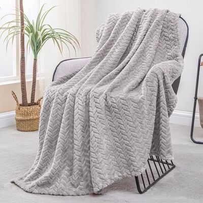 OEM Couverture Polaire Pour Canapé Et Lit, 100 X 150 Cm, Douce Et Confortable, En Flanelle Jacquard, Légère Et Moelleuse, Idéale Pour Toutes Les Saisons, Gris Clair - Publicité OEM Couverture Polaire Pour Canapé Et Lit, 100 X 150 Cm, Douce Et Confortable, En Flanelle Jacquard, Légère Et Moelleuse, Idéale Pour Toutes Les Saisons, Gris Clair - Publicité
