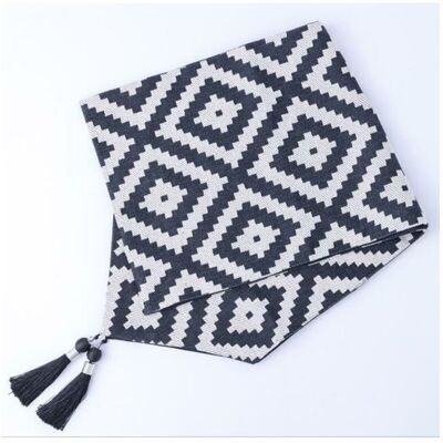 OEM Mobilier D'Intérieur Décoration Objets Décoratifs Drapeau De Table Motif Géométrique Jacquard Coton Et Lin Noir Et Blanc (32x220cm, Grand Personnage Dos) - Publicité OEM Mobilier D'Intérieur Décoration Objets Décoratifs Drapeau De Table Motif Géométrique Jacquard Coton Et Lin Noir Et Blanc (32x220cm, Grand Personnage Dos) - Publicité