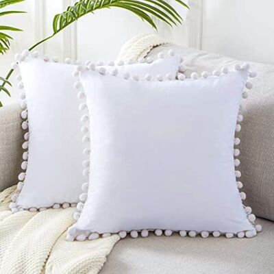 OEM Housses De Coussin Carrées En Velours Blanc 18x18 Pouces Avec Pompons, Convenant Aux Canapés, Chambres, Salons Et Voitures - Compatibles Avec Les Tailles Standard. Publicité OEM Housses De Coussin Carrées En Velours Blanc 18x18 Pouces Avec Pompons, Convenant Aux Canapés, Chambres, Salons Et Voitures - Compatibles Avec Les Tailles Standard. Publicité