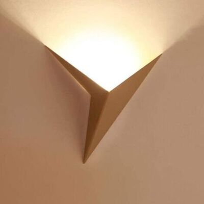 SANS MARQUE Applique Murale Led Applique Murale Interieur Led 3w, Créatif Triangle Forme Doré Lampe Murale 3000k Blanc Chaud Moderne Métal Luminaire Mural Pour Chambre Salon Escalier Couloir (l'or)-rapanda - Publicité SANS MARQUE Applique Murale Led Applique Murale Interieur Led 3w, Créatif Triangle Forme Doré Lampe Murale 3000k Blanc Chaud Moderne Métal Luminaire Mural Pour Chambre Salon Escalier Couloir (l'or)-rapanda - Publicité