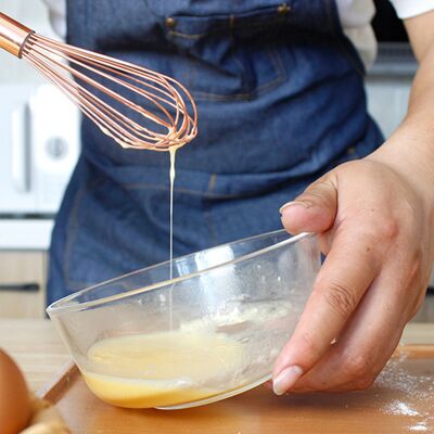 MCKENSA Fouet En Acier Inoxydable Avec Manche En Bois, Batteur À Œufs, Finition Or Rose, Ustensiles De Cuisine Robustes Et Durables, Mousseur À Crème, Ustensiles De Pâtisserie - Publicité MCKENSA Fouet En Acier Inoxydable Avec Manche En Bois, Batteur À Œufs, Finition Or Rose, Ustensiles De Cuisine Robustes Et Durables, Mousseur À Crème, Ustensiles De Pâtisserie - Publicité