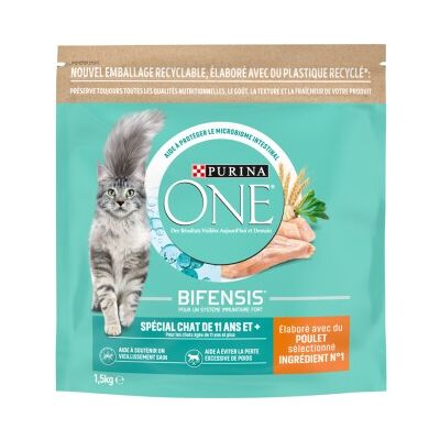 Nourriture pour chats Purina ONE pour seniors - Poulet & Céréales Complètes - 11+ ans - Publicité Nourriture pour chats Purina ONE pour seniors - Poulet & Céréales Complètes - 11+ ans - Publicité