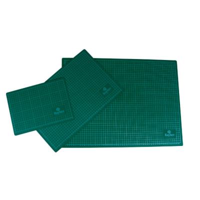 Rayher 8923500 - Tapis de coupe auto-cicatrisant multicouches - Tapis de coupe - Publicité Rayher 8923500 - Tapis de coupe auto-cicatrisant multicouches - Tapis de coupe - Publicité