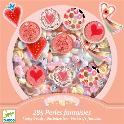 Ensemble de perles Djeco - Création de bijoux cœurs pour enfants - Publicité Ensemble de perles Djeco - Création de bijoux cœurs pour enfants - Publicité