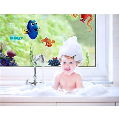 KOMAR 11 Stickers fenetre Le Monde de Dory Disney vue enfant qui prends son bain Multicolors - Publicité KOMAR 11 Stickers fenetre Le Monde de Dory Disney vue enfant qui prends son bain Multicolors - Publicité