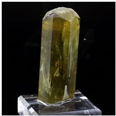 Non communiqué HÉLIODORE BÉRYL - Pierre Naturelle en Provenance de Madagascar, Vohambohitra - Rare Cristal de Béryl, Couleur Jaune-Vert, 1333.0 ct - Certificat d'Authenticité Inclus 90 x 35 x 27 mm - Publicité Non communiqué HÉLIODORE BÉRYL - Pierre Naturelle en Provenance de Madagascar, Vohambohitra - Rare Cristal de Béryl, Couleur Jaune-Vert, 1333.0 ct - Certificat d'Authenticité Inclus 90 x 35 x 27 mm - Publicité