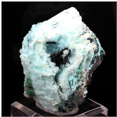 Non communiqué ATACAMITE - Pierre Naturelle en Provenance du Pérou, Lily Mine, Pisco Umay, Ica - Rare Minéral Vert, Cristal de Cuivre, Collection Minérale 1308.0 ct - Certificat d'Authenticité Inclus 85 x 66 x 47 mm Vert - Publicité Non communiqué ATACAMITE - Pierre Naturelle en Provenance du Pérou, Lily Mine, Pisco Umay, Ica - Rare Minéral Vert, Cristal de Cuivre, Collection Minérale 1308.0 ct - Certificat d'Authenticité Inclus 85 x 66 x 47 mm Vert - Publicité