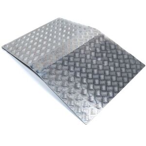 Non communiqué Rampe de pontage de seuil en aluminium Aidapt VA146F, Idéal pour une utilisation sur les seuils de porte - 110x700x1000mm - Publicité Non communiqué Rampe de pontage de seuil en aluminium Aidapt VA146F, Idéal pour une utilisation sur les seuils de porte - 110x700x1000mm - Publicité