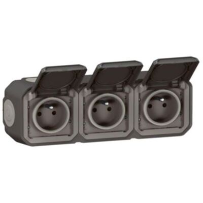 Non communiqué Legrand - Triple prise 2P+T étanche horizontale Plexo précâblée 16A 250V anthracite anthracite - Publicité Non communiqué Legrand - Triple prise 2P+T étanche horizontale Plexo précâblée 16A 250V anthracite anthracite - Publicité