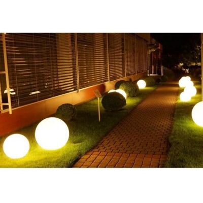 Non communiqué LUMISKY Boule lumineuse filaire pour e térieur LED BOBBY 50cm culot E27 Blanc Blanc - Publicité Non communiqué LUMISKY Boule lumineuse filaire pour e térieur LED BOBBY 50cm culot E27 Blanc Blanc - Publicité
