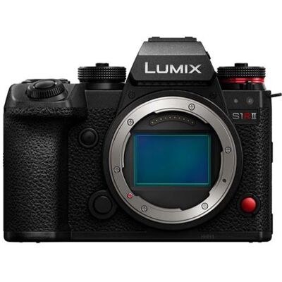 Panasonic Appareil photo hybride Lumix S1RII boitier NU Noir Noir - Publicité Panasonic Appareil photo hybride Lumix S1RII boitier NU Noir Noir - Publicité