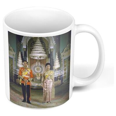 Non communiqué Fabulous Mug céramique Rama IX Famille Royale Thailande 1960 Blanc - Publicité Non communiqué Fabulous Mug céramique Rama IX Famille Royale Thailande 1960 Blanc - Publicité