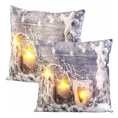 Non communiqué Infactory : 2 coussins décoratifs à 3 LED motif bougies - 45 x 45 cm - Publicité Non communiqué Infactory : 2 coussins décoratifs à 3 LED motif bougies - 45 x 45 cm - Publicité