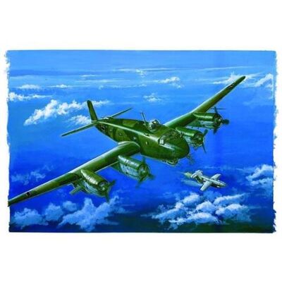 Trumpeter Focke Wulf Fw 200C-8 Maquette d'Avion - Publicité Trumpeter Focke Wulf Fw 200C-8 Maquette d'Avion - Publicité