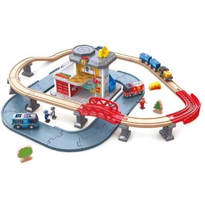 Hape services d'urgence autoroutiers HQ bois 86,5 cm Multicolore - Publicité Hape services d'urgence autoroutiers HQ bois 86,5 cm Multicolore - Publicité