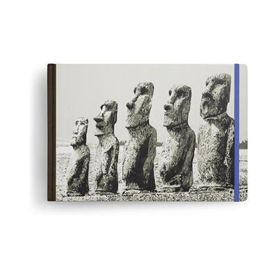 Travel book ile de paques - Daniel Arsham - Louis Vuitton - relié - Beau livre - Publicité Travel book ile de paques - Daniel Arsham - Louis Vuitton - relié - Beau livre - Publicité