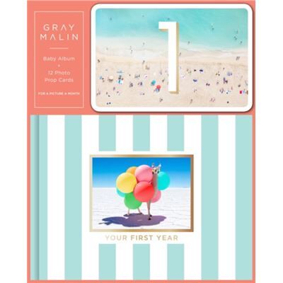 Abrams Gray Malin Baby Album and 12 Photo Prop Cards Boxed Set by Gray Malin - Publicité Abrams Gray Malin Baby Album and 12 Photo Prop Cards Boxed Set by Gray Malin - Publicité