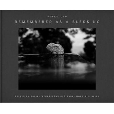 MW Editions Vince Leo Remembered as a Blessing - Publicité MW Editions Vince Leo Remembered as a Blessing - Publicité