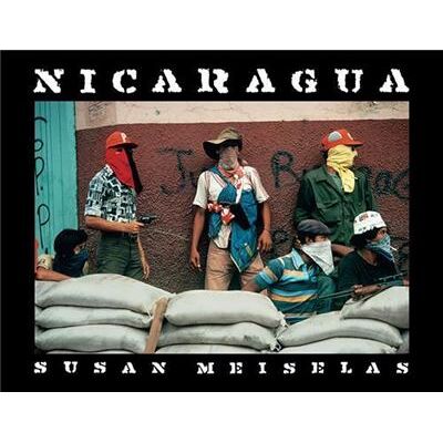 Susan Meiselas Nicaragua (3rd edition) /anglais - Susan Meiselas - Aperture - relié - Beau livre - Publicité Susan Meiselas Nicaragua (3rd edition) /anglais - Susan Meiselas - Aperture - relié - Beau livre - Publicité