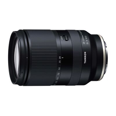 Tamron. 28-200mm F/2,8-5,6 Di III RXD pour Sony FE - Publicité Tamron. 28-200mm F/2,8-5,6 Di III RXD pour Sony FE - Publicité