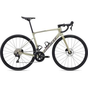 Giant Vélo de Route Carbone - DEFY ADVANCED 2 - 2024 - Bay Leaf/Early Espresso - Publicité